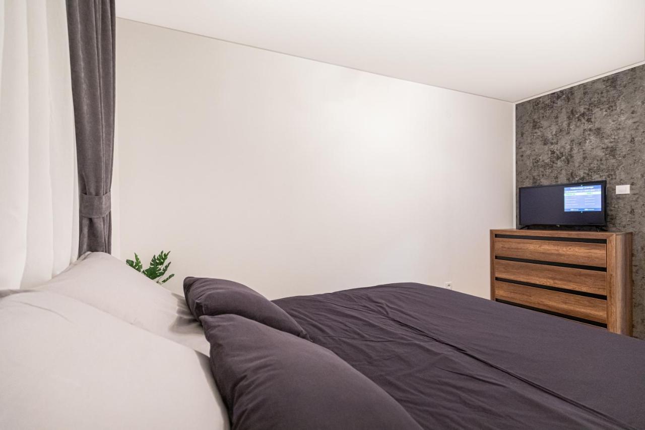Live & Sleep Apartment Novi Sad