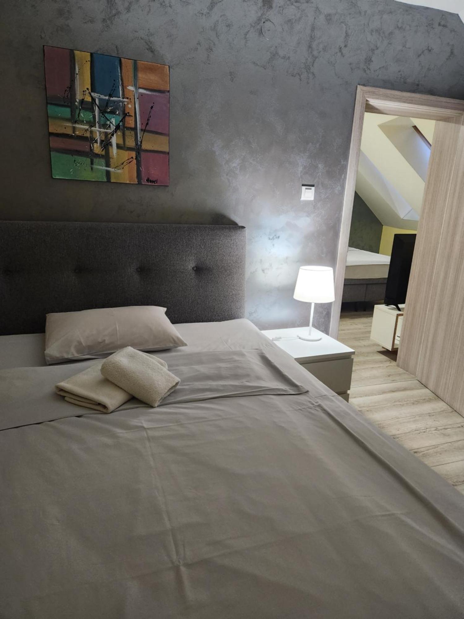 Live & Sleep Apartment *