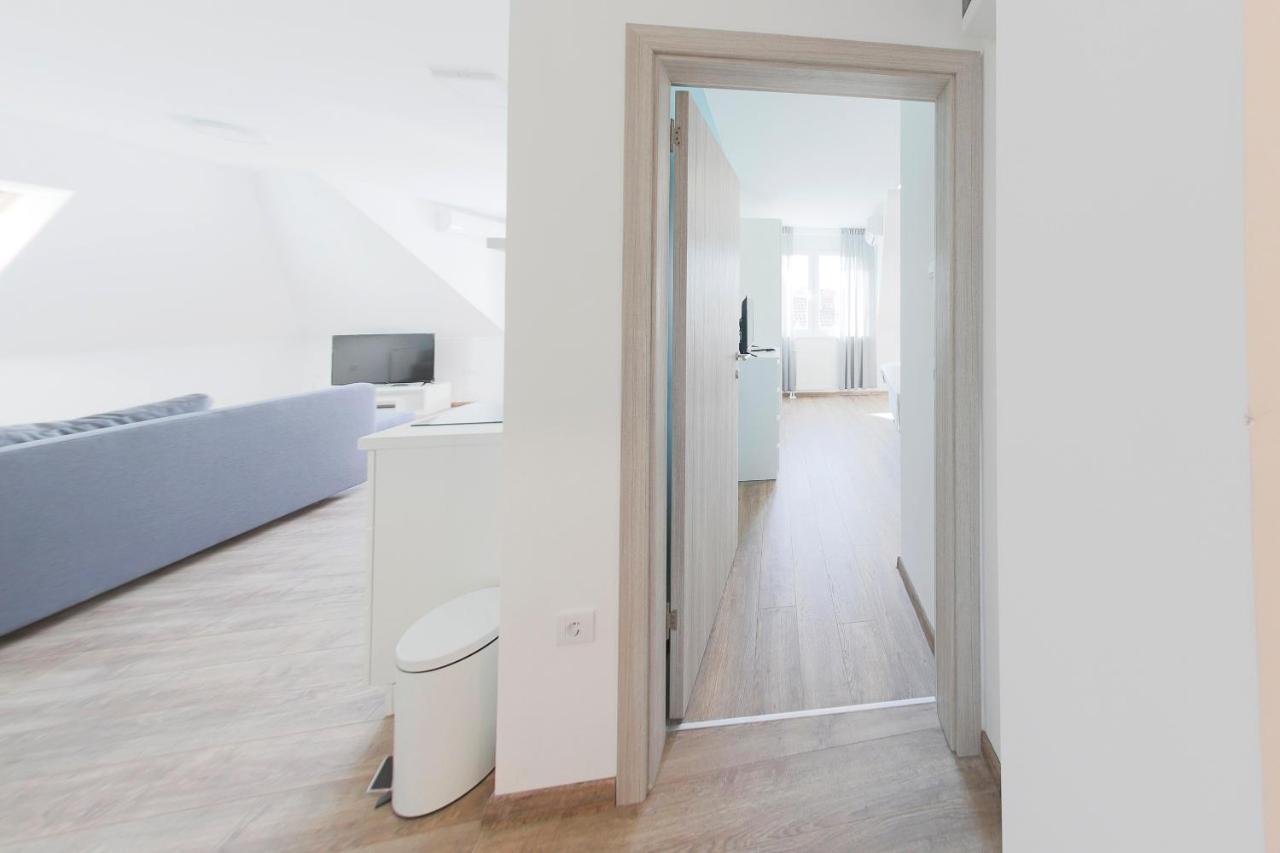 Live & Sleep Apartment *
