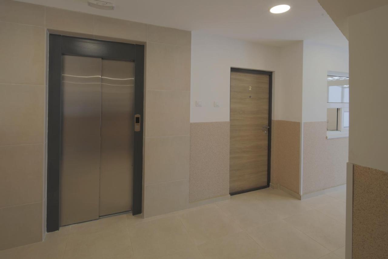 Live & Sleep Apartment Novi Sad